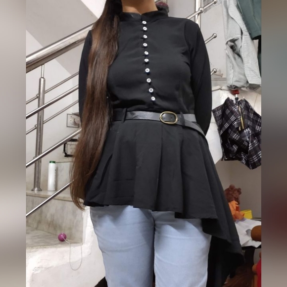 Black designer top - Picture 16 of 16